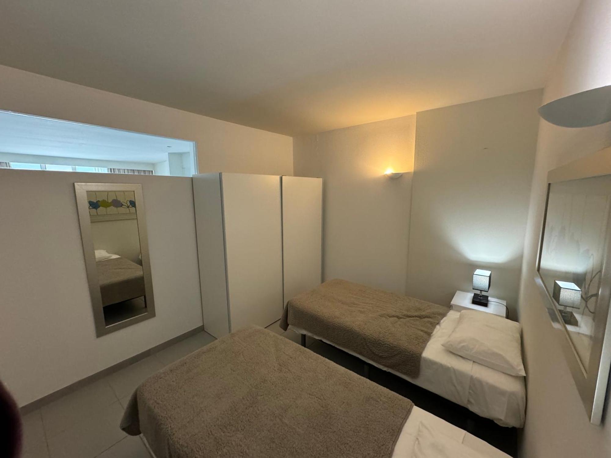 Newly Refurbished 2 Bed Appt ヴィラモウラ エクステリア 写真