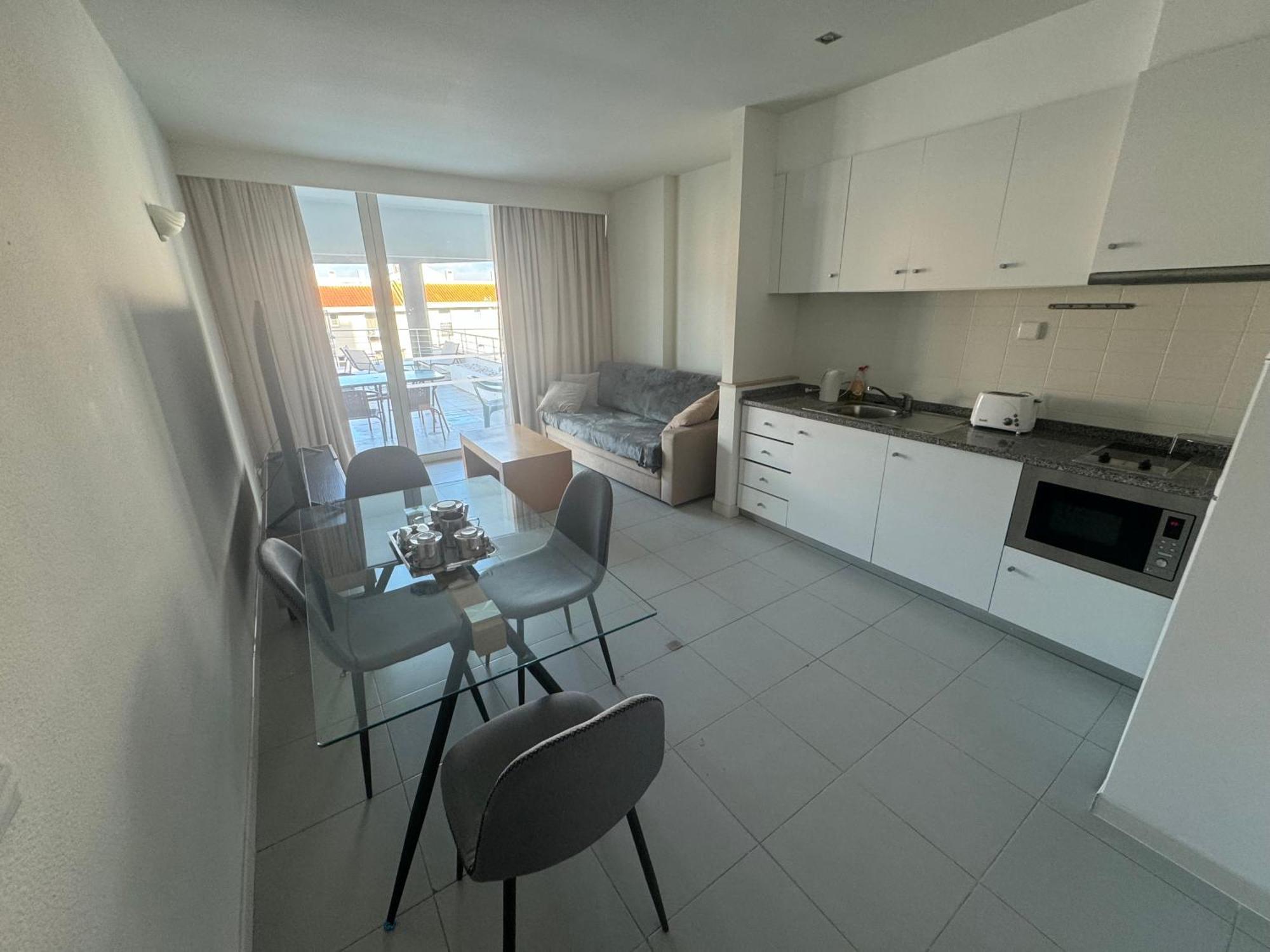 Newly Refurbished 2 Bed Appt ヴィラモウラ エクステリア 写真
