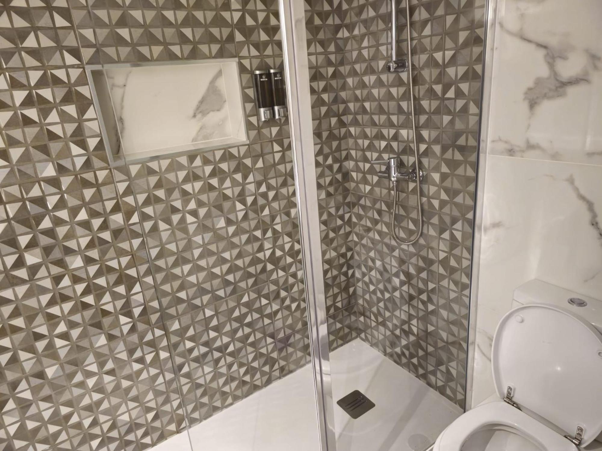 Newly Refurbished 2 Bed Appt ヴィラモウラ エクステリア 写真